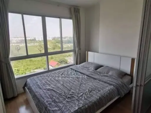 For rent, Lumpini Ville Chaengwattana-Pak Kret, 7th floor, good view, no blocking buildings. Very soft leather sofa. Book now.