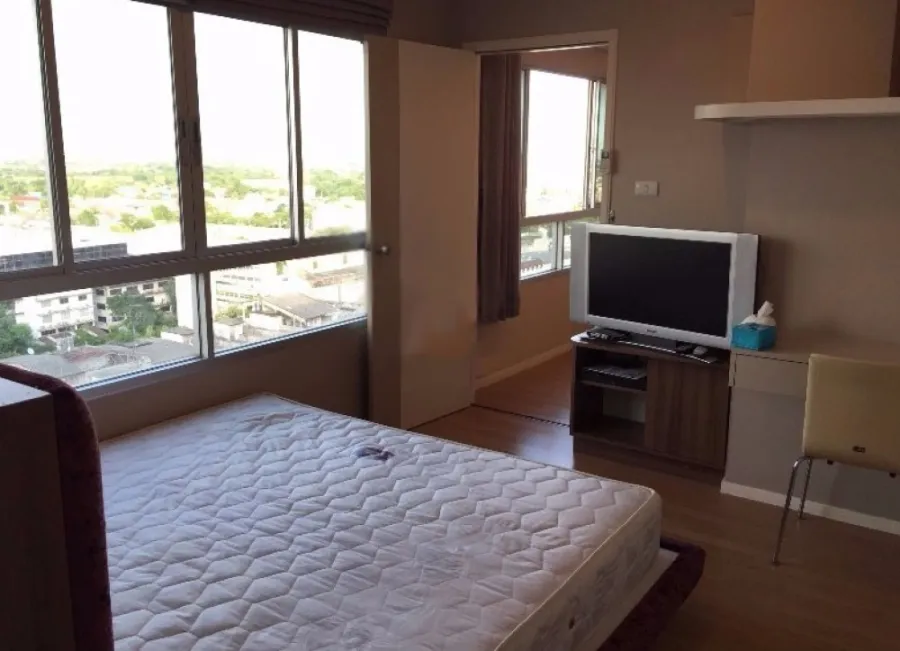 For rent, Lumpini Ville Ramkhamhaeng 60/2, beautiful room, furniture is ready, don't wait.