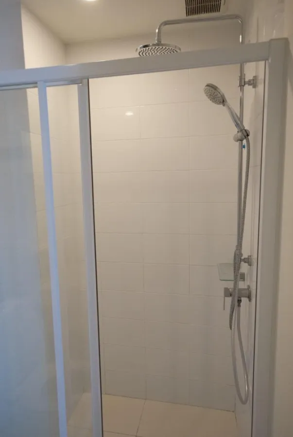 Selling The Key Wutthakat, 14th floor, beautiful decoration. With good furniture. Book now. Great price.