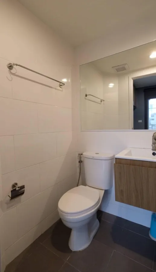 Condo for rent, The Excel Groove, Lasalle 52, Building A, 3rd floor (West), friendly price, ready to move in. Don't miss it.