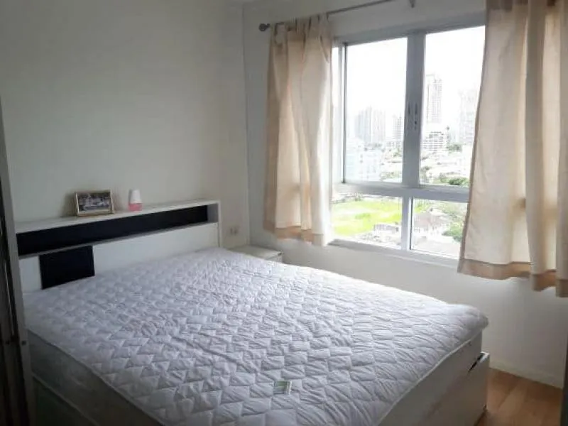 Urgent for rent !! Condo Lumpini Ville Sukhumvit 77-Phase 2, high floor, beautiful view, good location, convenient transportation, don't miss !!