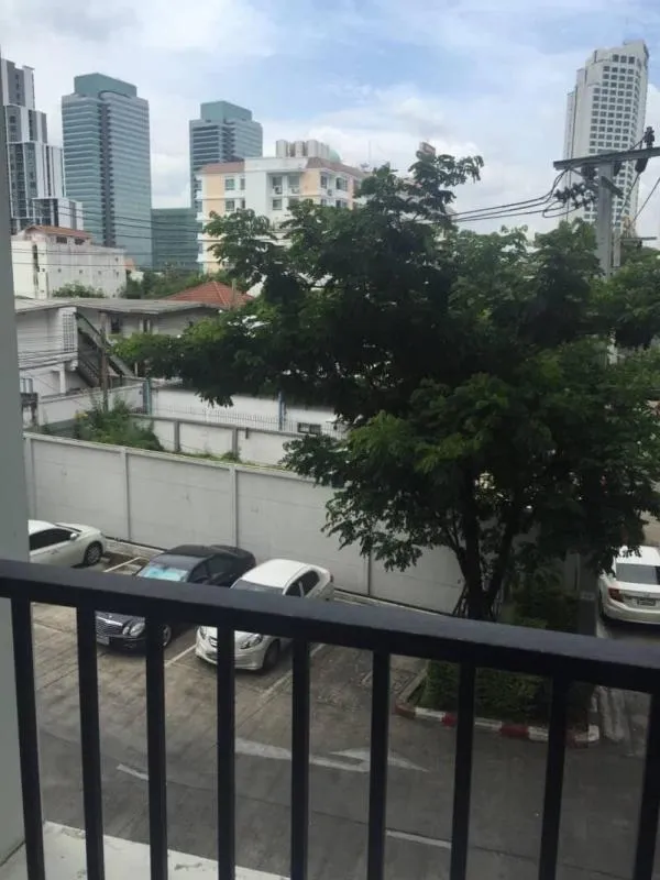 ให้เช่า คอนโด METRO SKY รัชดา เฟอร์นิเจอร์ครบ พร้อมเข้าอยู่ รับแดดเช้าอยู่สบาย มาเช่าๆๆนะ
