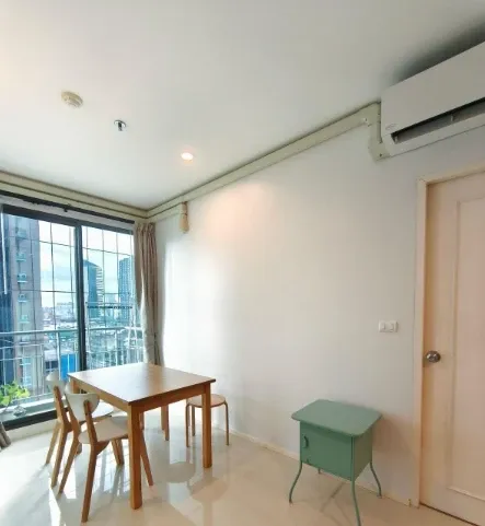 ขาย Villa Asoke ชั้น 11 มาพร้อมเฟอร์และเครื่องใช้ไฟฟ้าที่ครบครัน ซื้อเลย ด่วนๆ