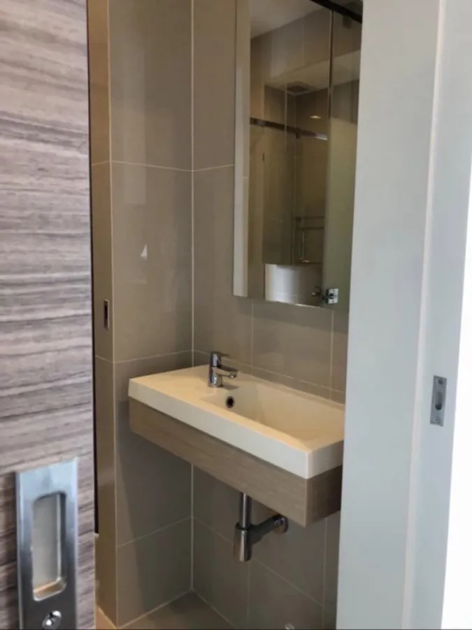 ขาย Q Condo Asoke 1 ห้องนอน 1 ห้องน้ำ เฟอร์+เครื่องใช้ไฟฟ้าพร้อม ห้ามพลาดเลยจ้า รีบจอง