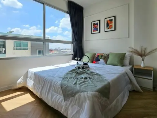 Condo for sale, rent, Lumpini Ville On Nut-Phatthanakan. Balcony facing south, beautiful room, close to the Yellow Line.