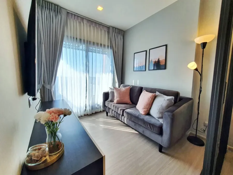 คอนโดให้เช่า ไลฟ์ อโศก-ไฮป์ ห้องแต่งน่าอยู่ ชั้น 36 ได้วิวสูง สิ่งอำนวยความสะดวกครบ จองเลย อย่าพลาด