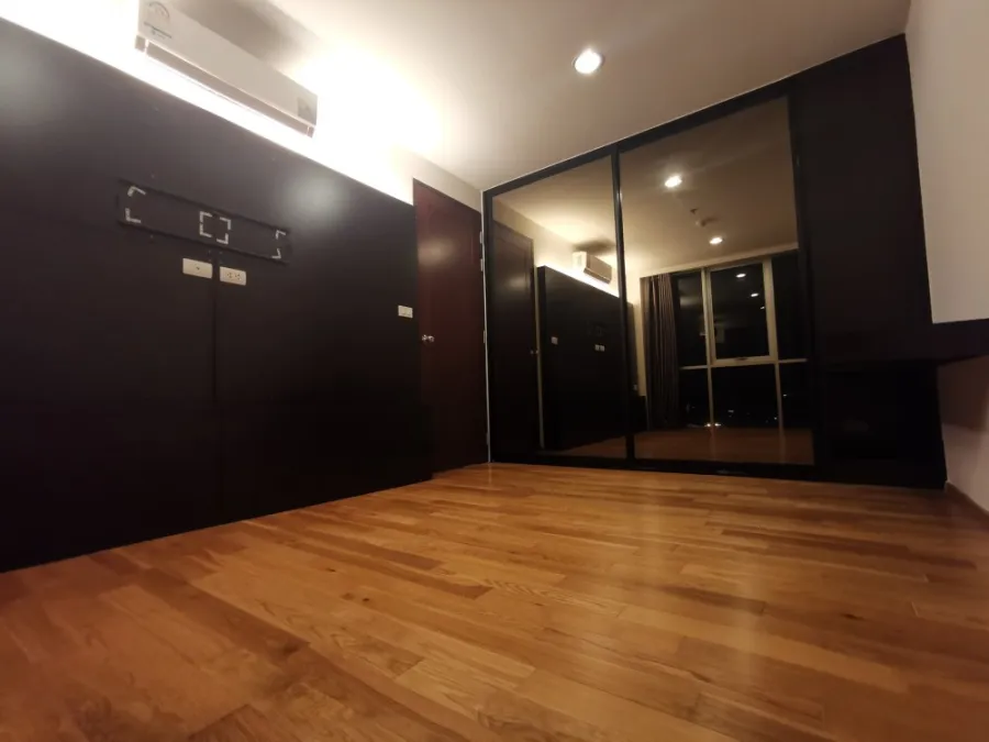 ขายด่วน คอนโด Abstracts Phaholyothin Park ห้องเปล่า ราคาไม่แรง ชั้น 21 ได้วิวสวน รีบย้ายเลย