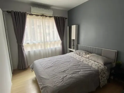 Selling Plum Condo Samakkhi, Building A, free gifts The bed is very nice to sleep. Cheap price. You can reserve first come first serve. Hurry up.