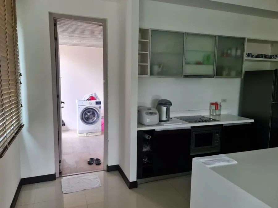 ขาย The Lofts Yennakart 3 ห้องนอน กว้าง โปร่งโล่ง น่าอยู่ สนใจเป็นเจ้าของ รีบจองเลยจ้า