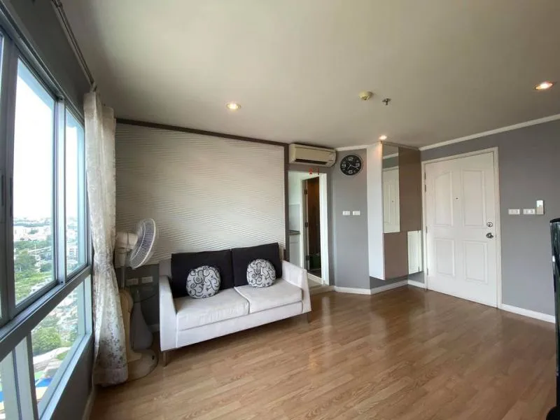 Condo for sale Lumpini Ville. Chaengwattana - Pak Kret The suite is ready. Good built-in furniture, great price, buy it now!!