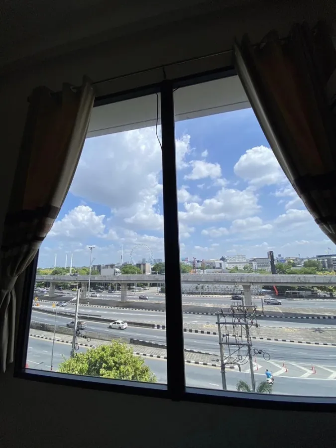 ให้เช่า Blossom Condo @Fasion ชั้น 5 วิวโล่ง ห้อง DUPLEX เดินทางสะดวกสบาย ไม่จองไม่ได้แล้วจร้า