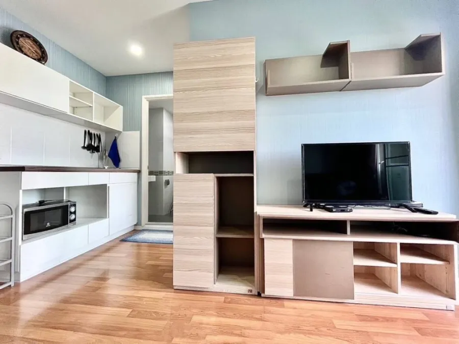 Condo for rent, Lumpini Place Bangna Km.3. Beautiful room, fully furnished, a rare find! Book now!!