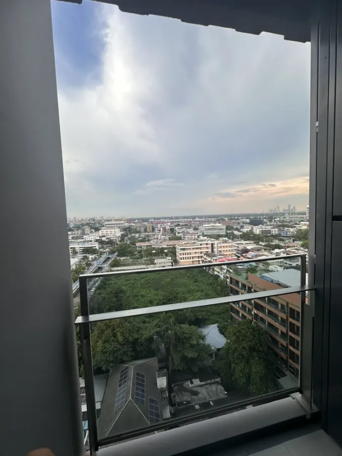Condo for rent: The Room Sukhumvit 38, beautiful room, 15th floor, central garden floor, next to the garden, view of the garden and Chao Phraya River,