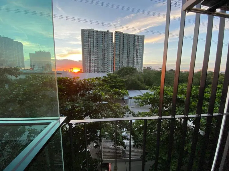Atmoz Chaengwattana for sale/rent, very good room, fully furnished. very convenient to travel This price is worth it. Quick before it slips away