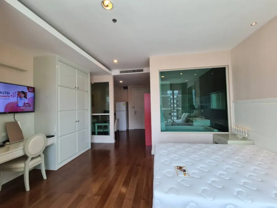 Sale/Rent Urgent!! Condo The Address Chidlom, 16th floor, beautiful view, good location, in the heart of the city, ready to move in, don't wait!!
