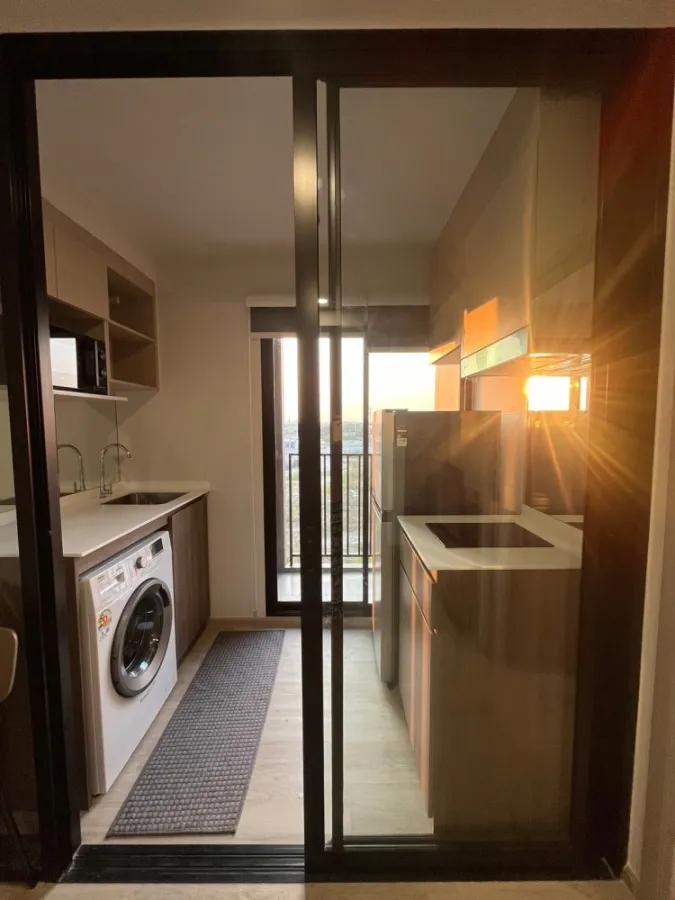 For rent Nue Core Khu Khot Station, corner room with privacy, 7th floor, city view, Book now, don't wait.