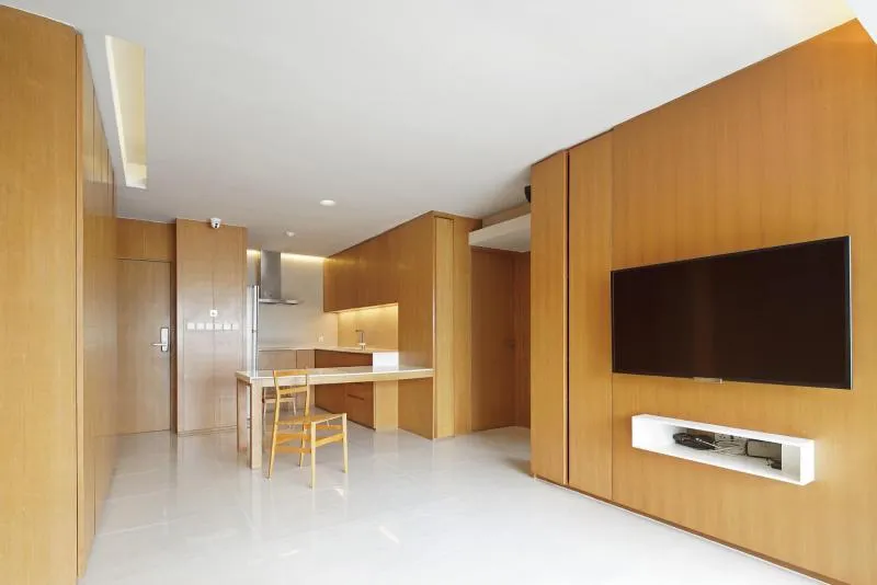 Baan Kasemsan 1 Condo for sale, new rooms Built-in storage and kitchen set, great value, don't miss it.