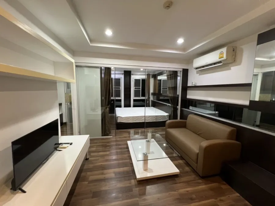 Urgent Sale!! Condo Park Exo, Building B, 5th Floor, Beautifully Decorated, Great Price, Ready to Move In! Reserve Now!!