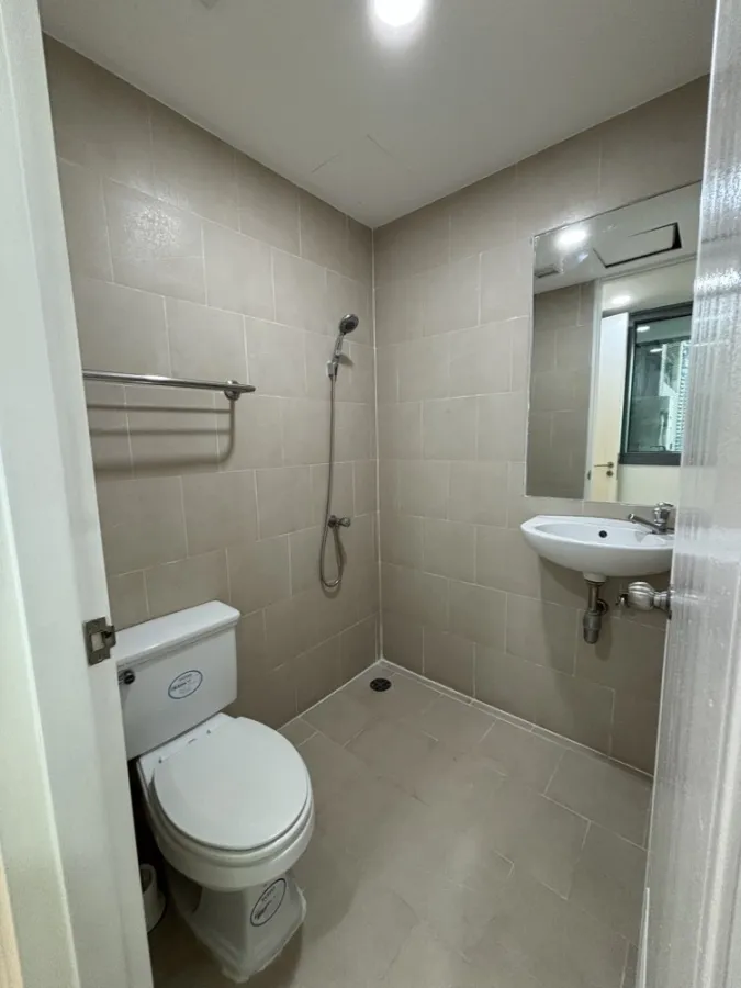 For rent!! Condo The Pano, 24th floor, full facilities, easy to travel, ready to move in, don't miss it!!