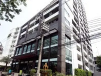 Renova Residences Chidlom
