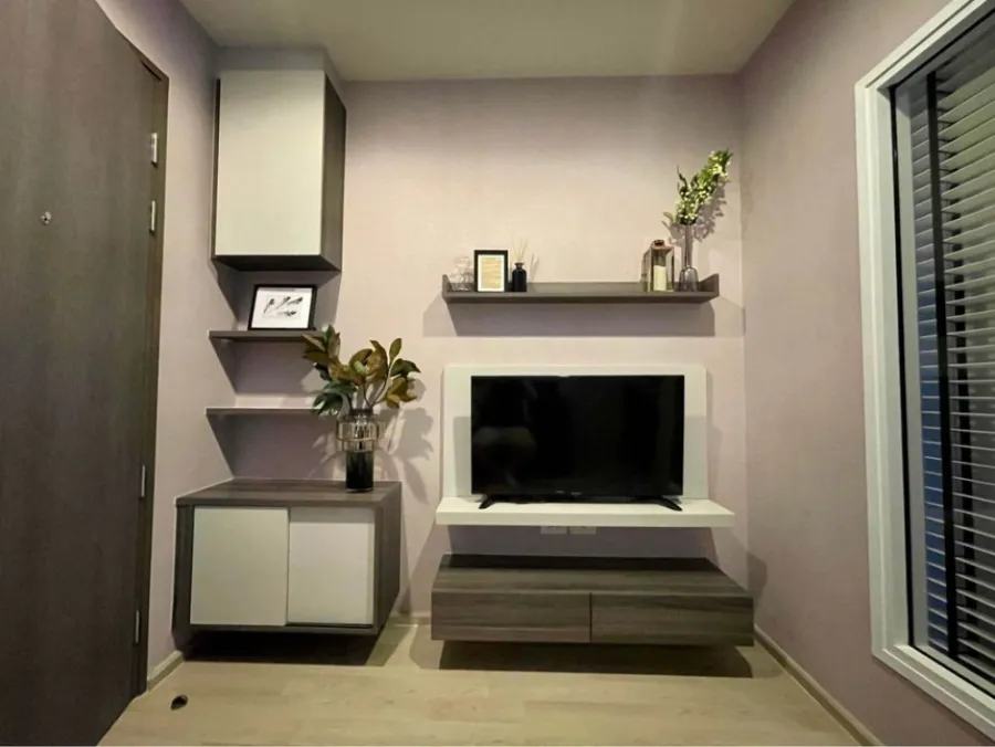 Sell / rent Condo Centric Ratchada-Huay Kwang, convenient transportation, clean room, ready to move in. Don't miss it.