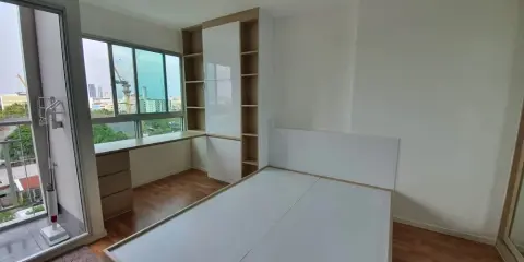 ขาย Lumpini Ville Pattanakarn-Srinakarin ห้องชั้น 9 บิวท์อินเฟอร์นิเจอร์อย่างดี พลาดแล้วจะเสียใจ