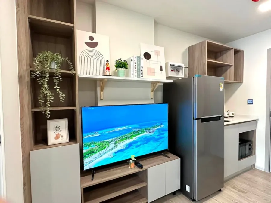🏠🌃 Condo for Rent: Cave Town Island 🏠🌃