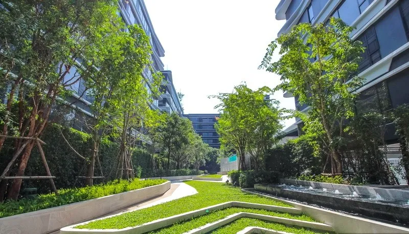 For rent, Ideo Mobi Sukhumvit 40, room decorated in a simple, elegant, good-looking style. With tight furniture If you miss it, you'll regret it.