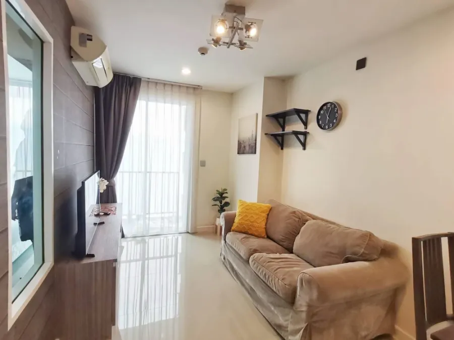 For rent: The Series Udomsuk 29, a comfortable and fully furnished apartment. Book now!