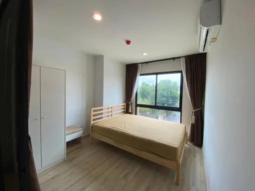 ให้เช่า คอนโด ไฮ สุขุมวิท 93 ห้องกั้นเป็นส่วนตัว ราคาไม่แรง มาแต่ตัวเข้าอยู่ได้เลย อย่ารอช้าย้ายด่วน