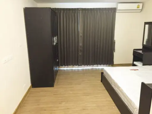 Let's come. Good room. Friendly price. Plum Condo for rent, Phahon Yothin 89, high floor, good condition. full furniture Hurry up at this price