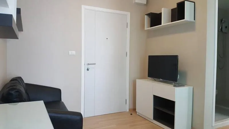For anyone looking for a beautiful room, fully furnished, this room must be Plum condo Chaengwattana Station Phase 2