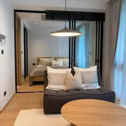 เช่าคอนโด Chalermnit Art De Maison