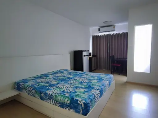 Sell or rent A Space Condo, Sukhumvit 77, electrical appliances and furniture. Ready to move in immediately. Hurry up.