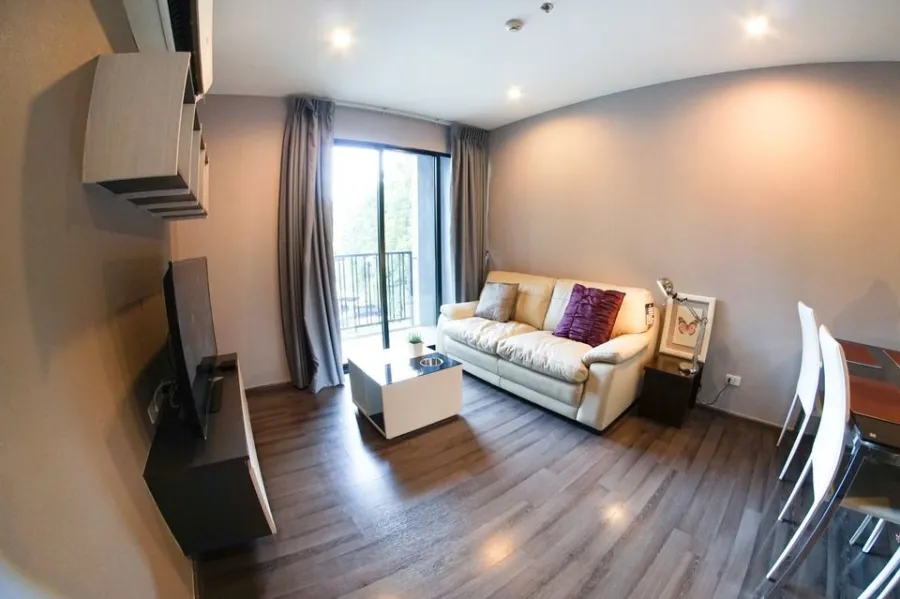 ให้เช่า คอนโด The Base Park West 2 นอน 2 น้ำ ห้องกว้างสุดๆ ตกแต่งพร้อมอยู่ รีบจองด่วนๆ จร้า