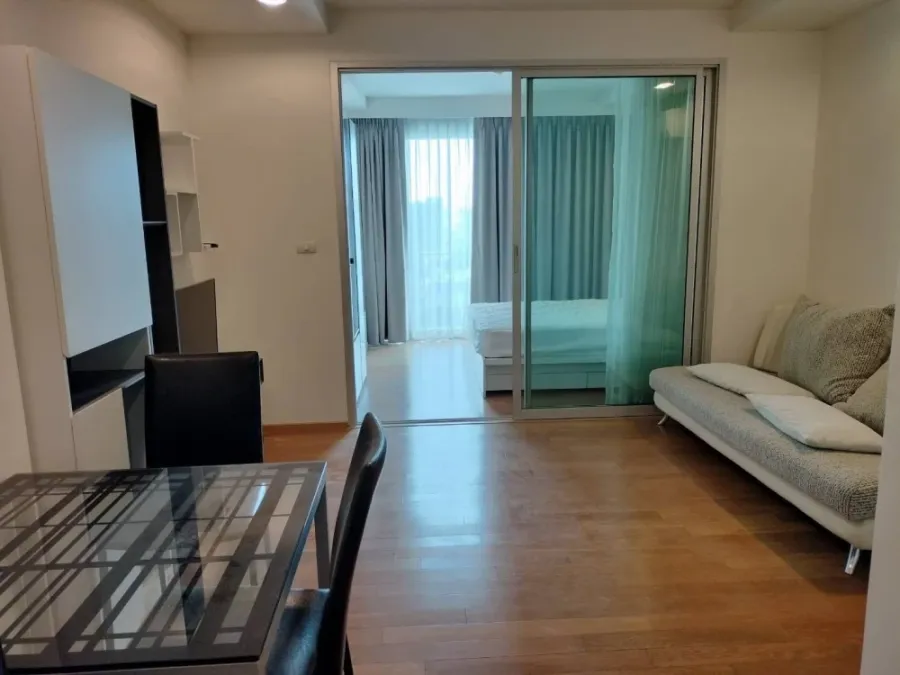 For rent: Abstracts Phahonyothin Park, Building A, 19th floor (great, unblocked view). Spacious and comfortable living space. Don't miss out!
