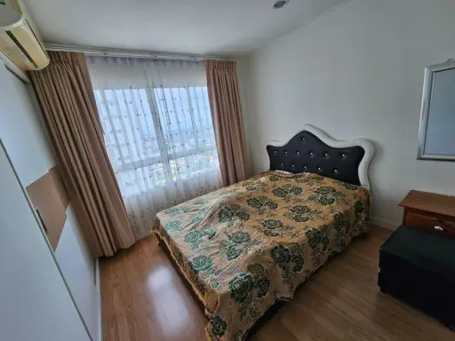 Condo for rent, Lumpini Park Pinklao, bright and comfortable room, comes with complete facilities, all in one place.