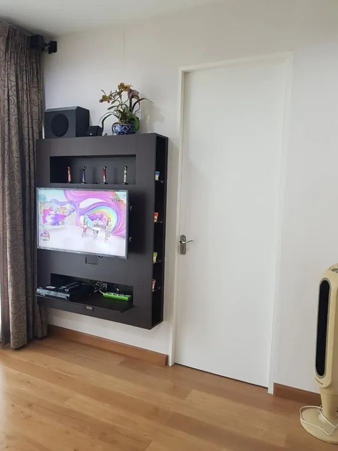 For rent, Baan Klang Krung, Siam-Pathumwan, 2 bedrooms, big sofa, sitting very comfortable. Plus all electrical appliances. Must reserve.