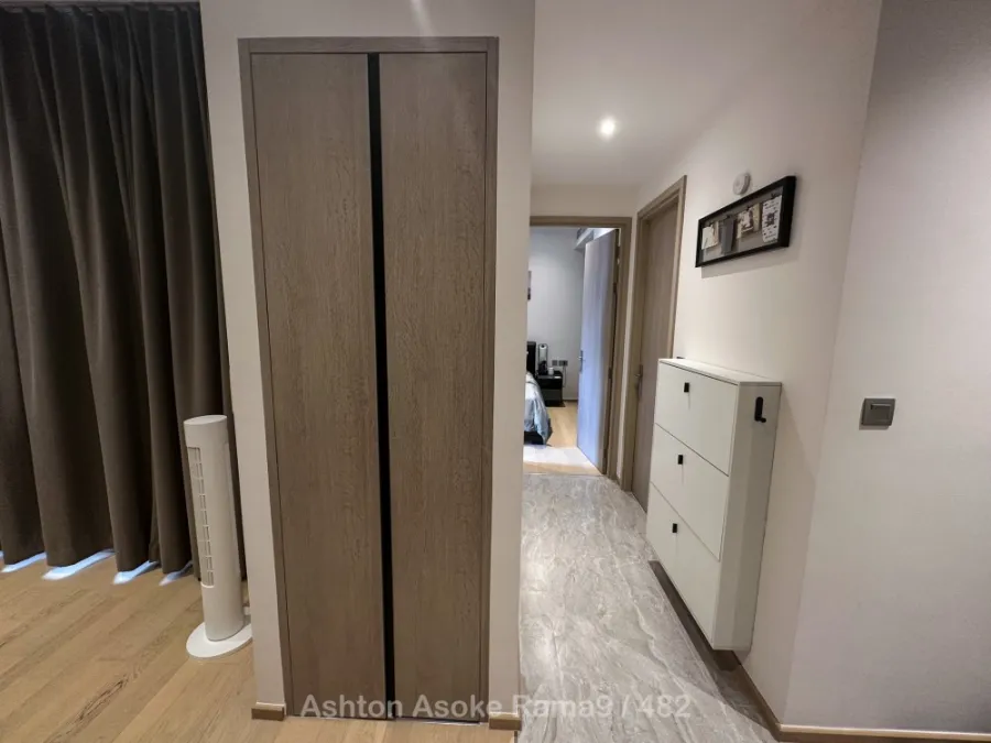 Condo for rent, Ashton Asoke-Rama 9, decorated room, ready to move in. Complete with premium amenities, don't miss it.