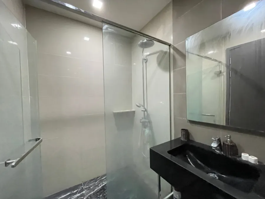 For rent: Edge By Sansiri (Sukhumvit 23), 11th floor, fully furnished, very livable. Book now!