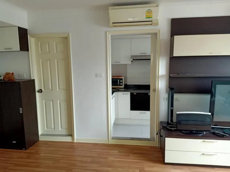 Condo for sale, Lumpini Place Phahon - Saphan Khwai, 7th floor, East, 2 bedrooms, 2 bathrooms, complete facilities.