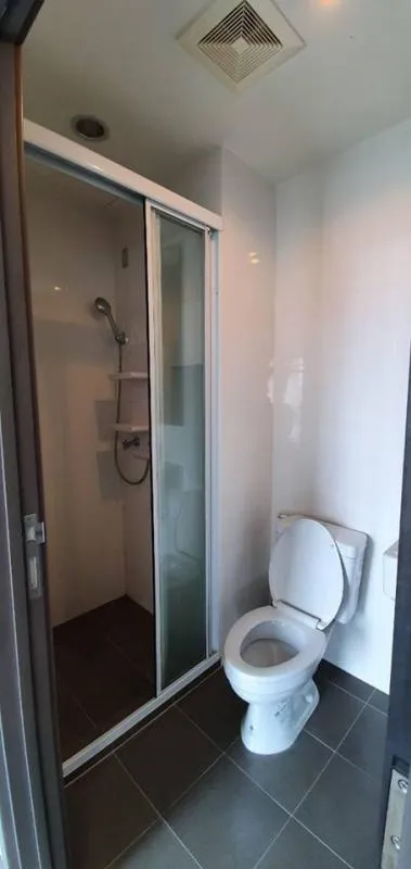 Urgent sale, The Base Park West Condo, 1 bedroom, 1 bath, fully furnished room, fully furnished, cheap