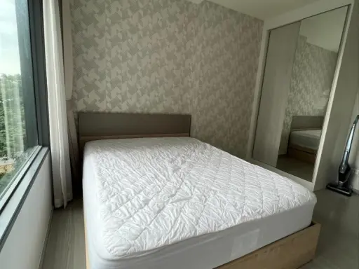 For rent Aspire Sathorn-Ratchapruek, room with good wallpaper, affordable price. You must hurry to reserve it. Don't miss it.