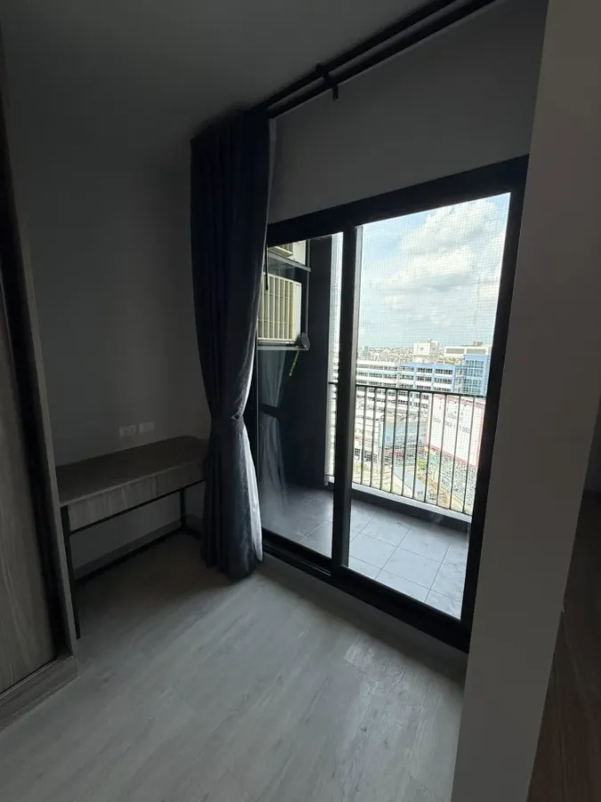 ให้เช่า Chapter one Mid Town Ladprao 24 1 ห้องนอน 1 ห้องน้ำ มีwalk in closet มาพร้อมพื้นที่ใช้สออยขนาดใหญ่ ห้ามพลาด