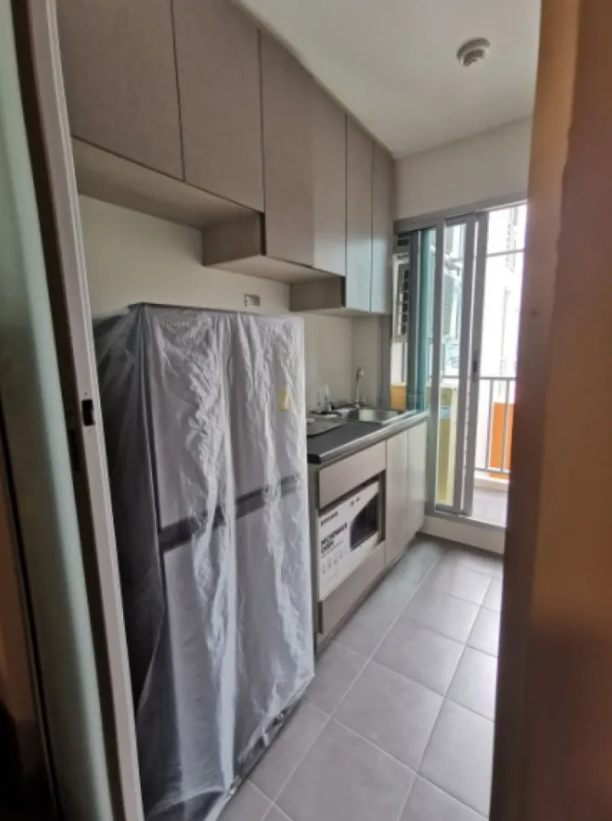 Niche id @ Pakkret Station for rent, decorated with built-in rooms. There is a separate dressing room. Very good. If interested, hurry to reserve.
