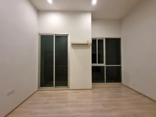 ขาย โนเบิล รีวอลฟ์ รัชดา ห้องกว้าง ขนาดใหญ่ มีพื้นที่ใช้สอย เพดานสูงโปร่ง สายแต่งห้องจองเลยจ้า