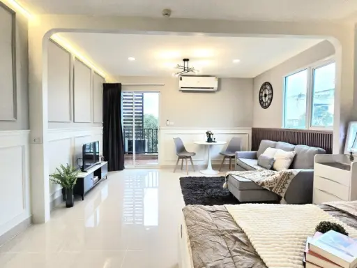 Condo for sale: Regent Home 13 Sukhumvit 93, decorated and looks nice, fully furnished, just bring your bags and move in! images