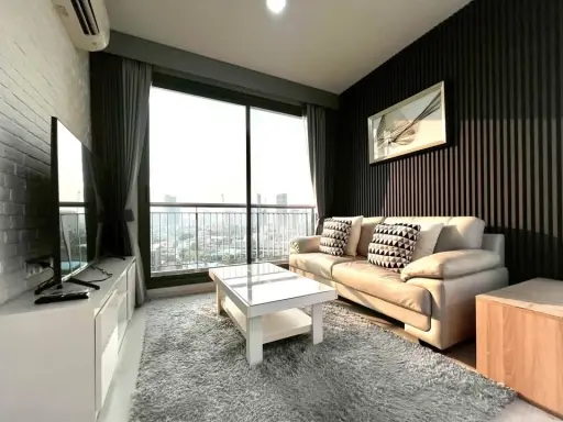 Condo for rent at Rhythm Sukhumvit 42. Ready to move in, fully furnished, great price. Book now, don't miss out!