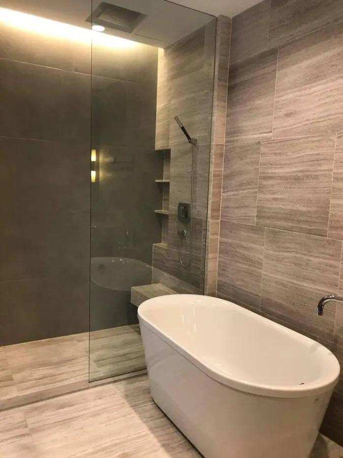 For sale: The Diplomat Sathorn, high floor, well decorated room. Cool built-in furniture Good like this, reserve now.