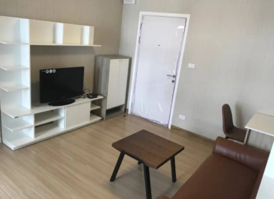 For rent, Plum Condo, Phahon Yothin 89, studio room, brand new room, good index furniture, can't miss it.